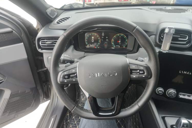 Used Lynk & Co 03 2021 2.0TD Automatic Trendy Champion Edition Steering Wheel