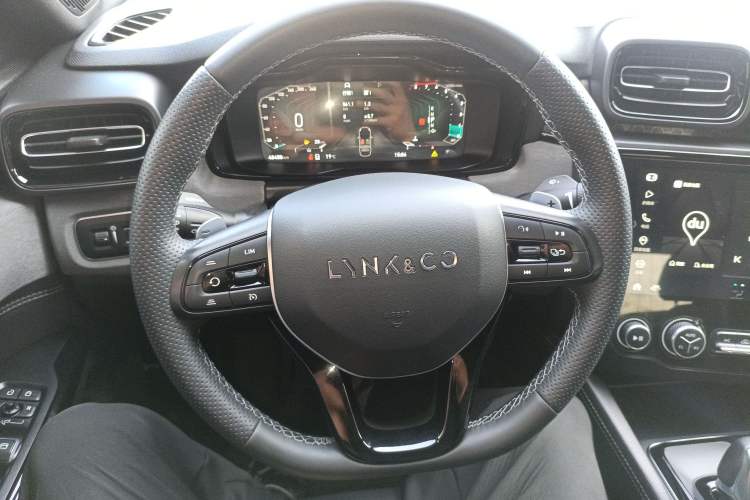 Used Lynk & Co 03 2021 1.5TD DCT JingPlus Steering Wheel