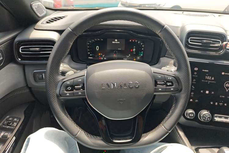 Used Lynk & Co 03 2021 2.0TD Automatic Trendy Champion Edition Steering Wheel