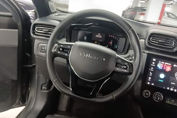 Used Lynk & Co 03 2021 1.5TD DCT Jing Champion Edition Steering Wheel