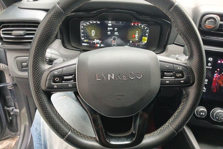 Used Lynk & Co 03 2021 2.0TD Automatic Trendy Champion Edition Steering Wheel