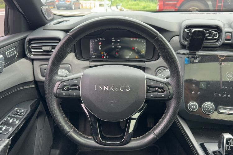 Used Lynk & Co 03 2021 2.0TD Automatic Trendy Champion Edition Steering Wheel