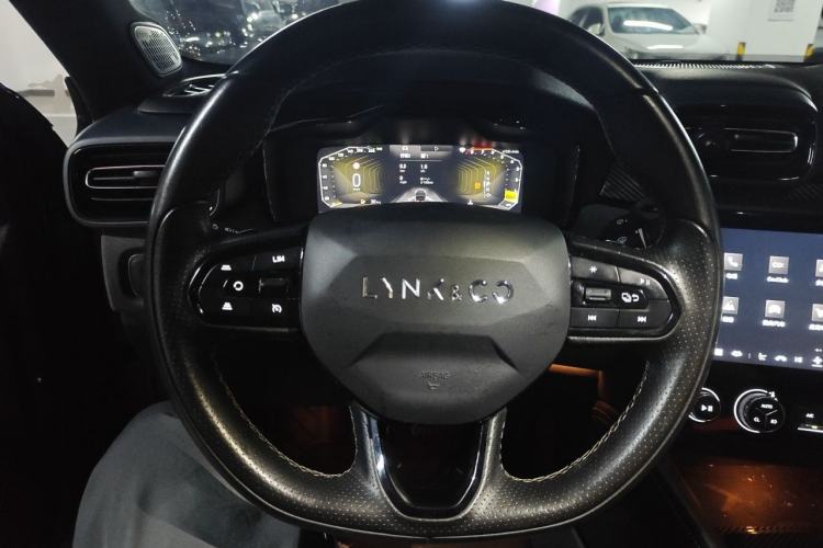 Used Lynk & Co 03 2021 1.5TD DCT JingPro Steering Wheel