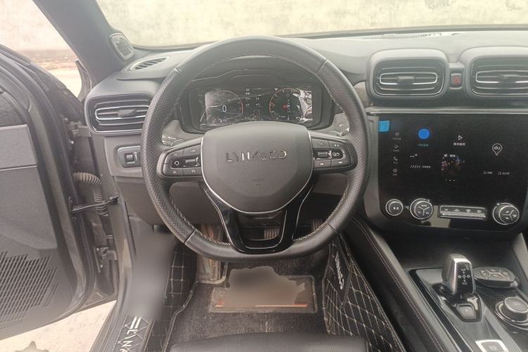 Used Lynk & Co 03 2021 2.0TD Automatic Trendy Champion Edition Steering Wheel