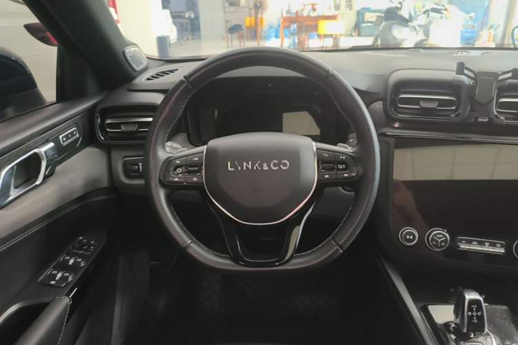 Used Lynk & Co 03 2021 2.0TD Automatic Trendy Champion Edition Steering Wheel