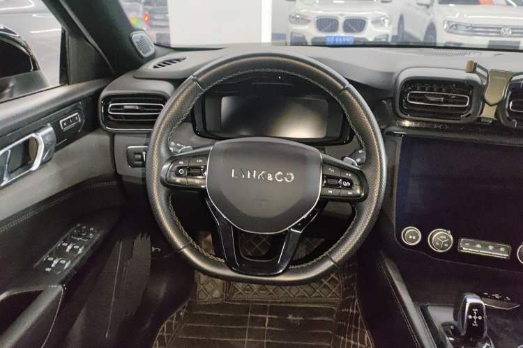 Used Lynk & Co 03 2021 2.0TD Automatic Trendy Champion Edition Steering Wheel