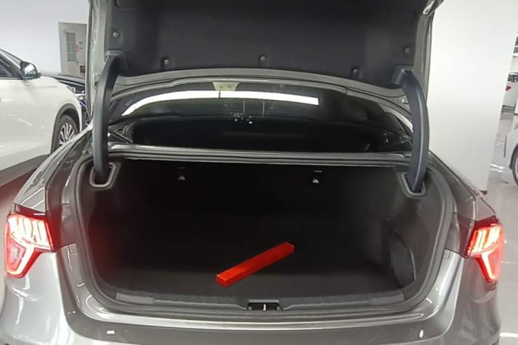 Used Lynk & Co 03 2021 1.5TD DCT Jing Champion Edition Trunk