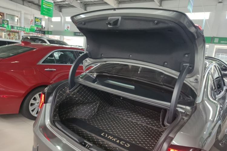 Used Lynk & Co 03 2021 1.5TD DCT JingPlus Trunk