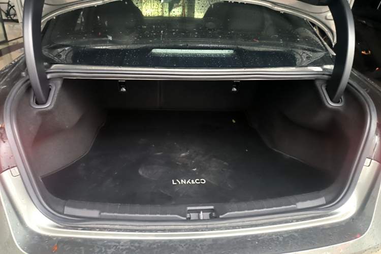 Used Lynk & Co 03 2021 1.5TD DCT JingPlus Trunk