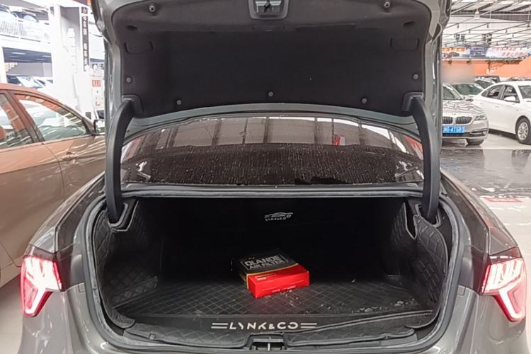 Used Lynk & Co 03 2021 2.0TD Automatic JingPro Trunk
