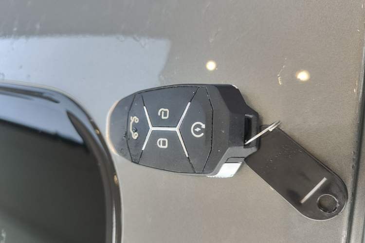 Used Lynk & Co 03 2021 2.0TD Automatic Trendy Champion Edition Vehicle Key