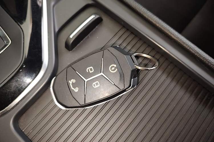 Used Lynk & Co 03 2021 1.5TD DCT Jing Champion Edition Vehicle Key