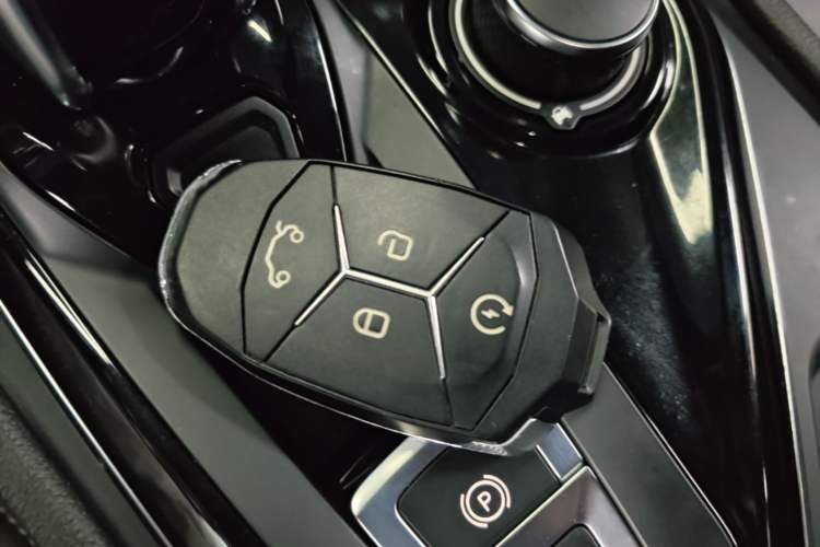 Used Lynk & Co 03 2021 1.5TD DCT Jing Champion Edition Vehicle Key