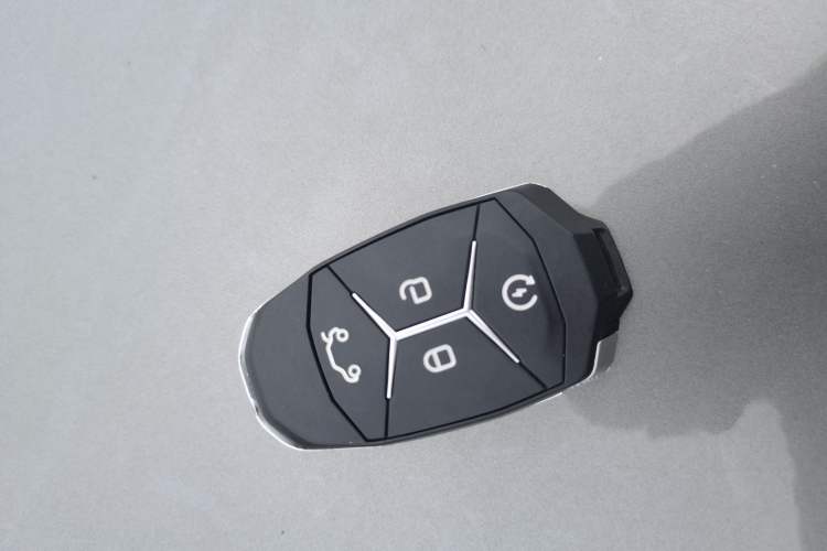 Used Lynk & Co 03 2021 2.0TD Automatic Trendy Champion Edition Vehicle Key