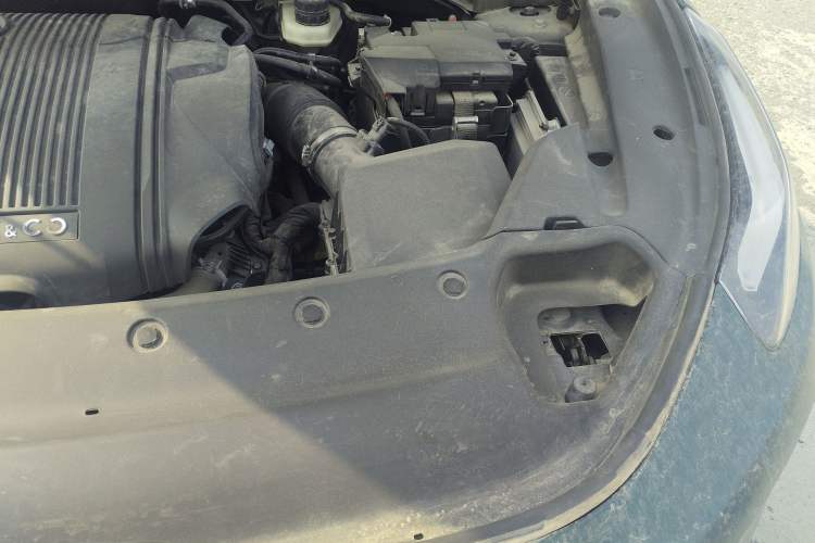 Used Lynk & Co 03 2021 1.5TD DCT JingPlus Engine Bay Left