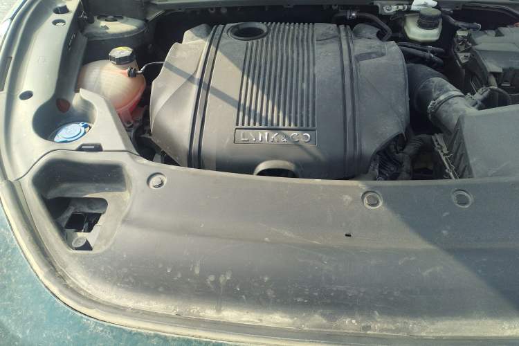 Used Lynk & Co 03 2021 1.5TD DCT JingPlus Engine Bay Right
