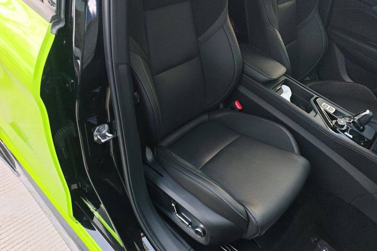 Used Lynk & Co 03 2021 2.0TD Automatic JingPro Right Front Seat