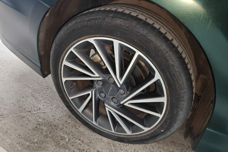 Used Lynk & Co 03 2021 1.5TD DCT JingPlus Right Rear Wheel Hub
