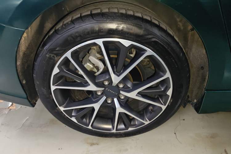Used Lynk & Co 03 2021 1.5TD DCT Jing Champion Edition Right Rear Wheel Hub
