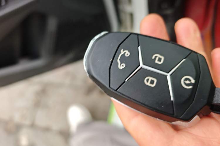 Used Lynk & Co 03 2021 2.0TD Automatic Trendy Champion Edition Vehicle Key
