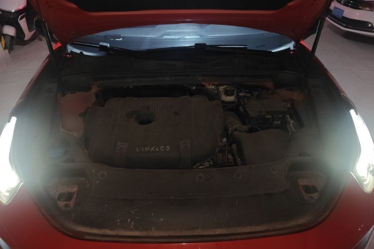 Used Lynk & Co 03 2021 2.0TD Automatic JingPro Engine Bay