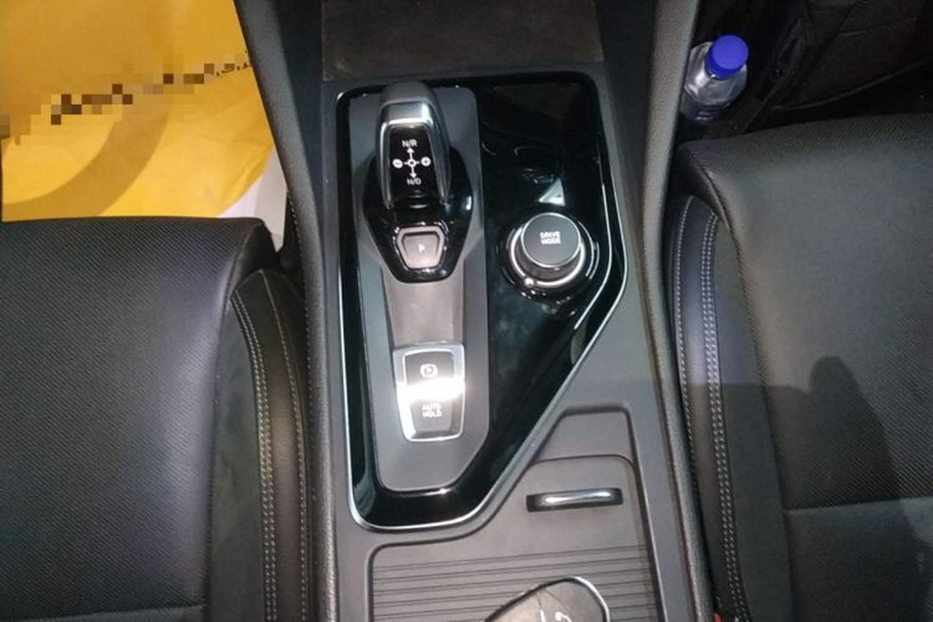 Used Lynk & Co 03 2021 2.0TD Automatic Trendy Champion Edition Gear Lever