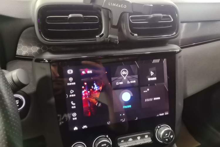 Used Lynk & Co 03 2021 2.0TD Automatic Trendy Champion Edition Audio And AC Panel