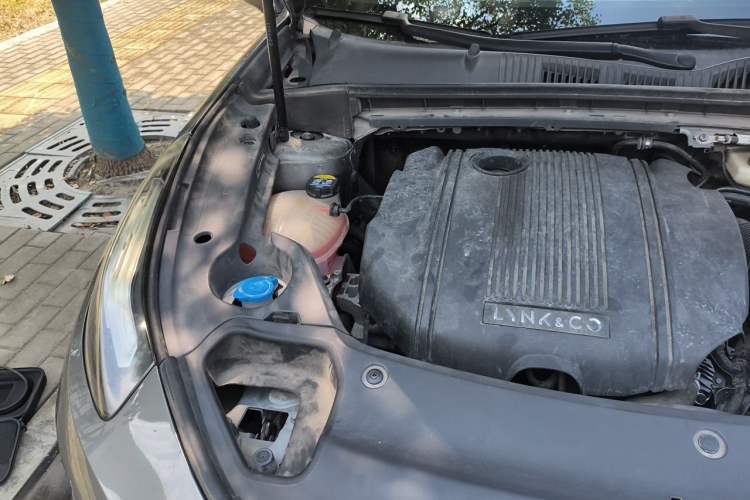 Used Lynk & Co 03 2021 1.5TD DCT Jing Champion Edition Engine Bay Right