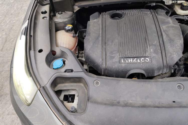 Used Lynk & Co 03 2021 1.5TD DCT JingPlus Engine Bay Right