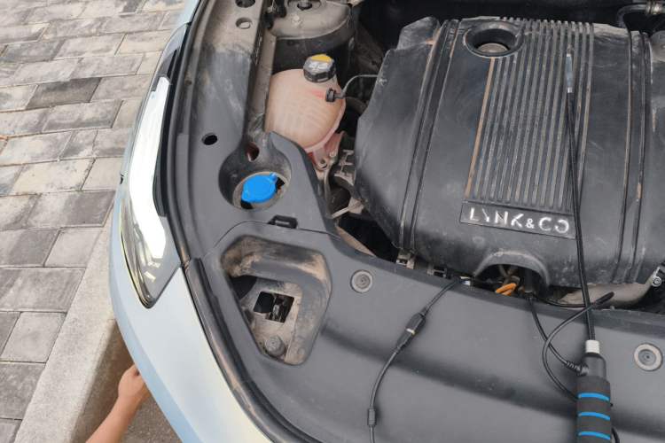 Used Lynk & Co 03 2021 1.5TD DCT JingPro Engine Bay Right