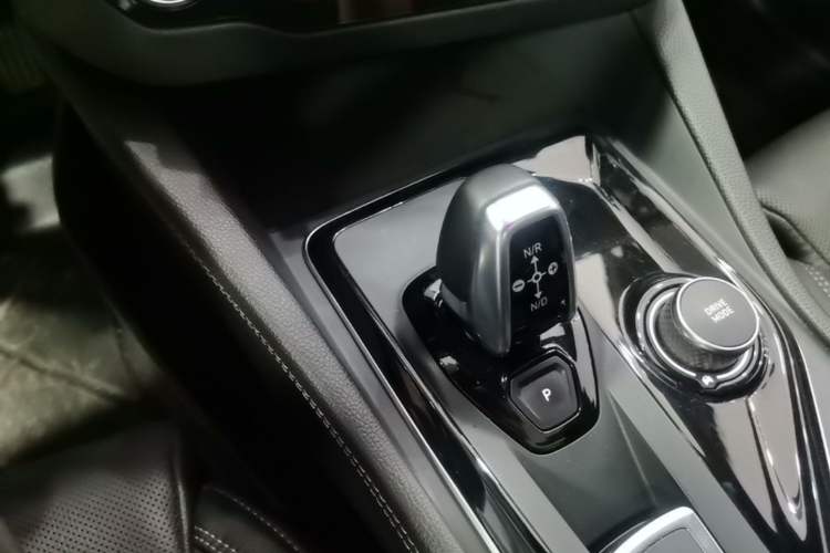 Used Lynk & Co 03 2021 2.0TD Automatic Trendy Champion Edition Gear Lever
