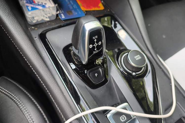Used Lynk & Co 03 2021 1.5TD DCT Jing Champion Edition Gear Lever