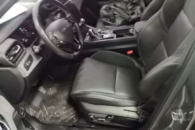 Used Lynk & Co 03 2021 2.0TD Automatic Trendy Champion Edition Left Front Seat