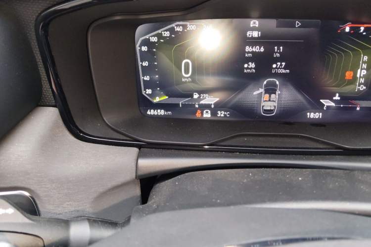 Used Lynk & Co 03 2021 1.5TD DCT JingPlus Odometer Close Up