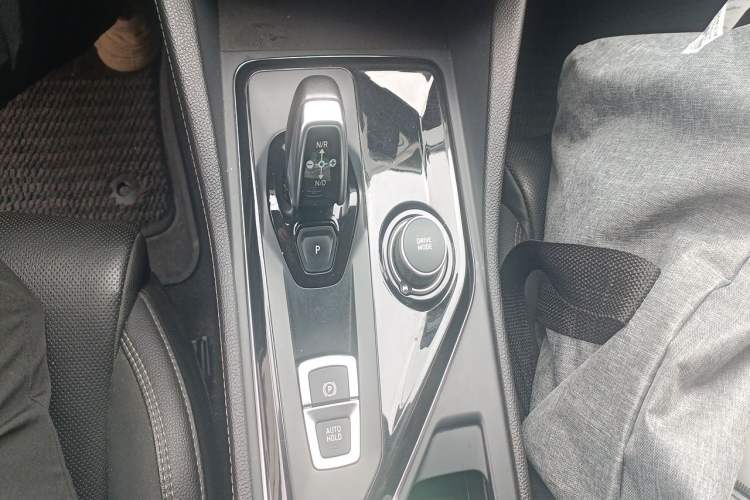 Used Lynk & Co 03 2021 2.0TD Automatic Trendy Champion Edition Gear Lever