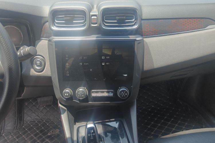 Used Lynk & Co 03 2021 2.0TD Automatic Jing Plus Interior 5