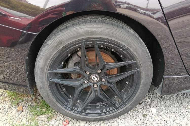 Used Lynk & Co 03 2021 2.0TD Automatic Trendy Champion Edition Right Rear Wheel Hub