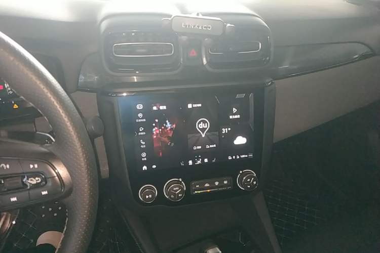 Used Lynk & Co 03 2021 2.0TD Automatic Trendy Champion Edition Audio And AC Panel