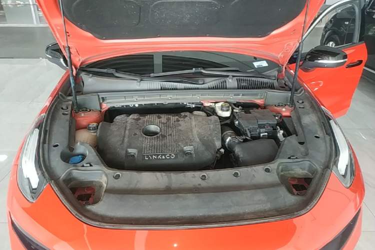 Used Lynk & Co 03 2021 2.0TD Automatic Trendy Champion Edition Engine Bay