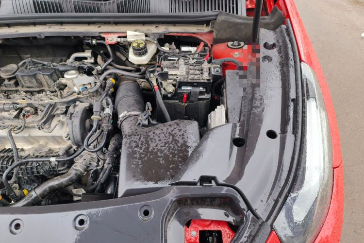 Used Lynk & Co 03 2021 1.5TD DCT JingPro Engine Bay Left