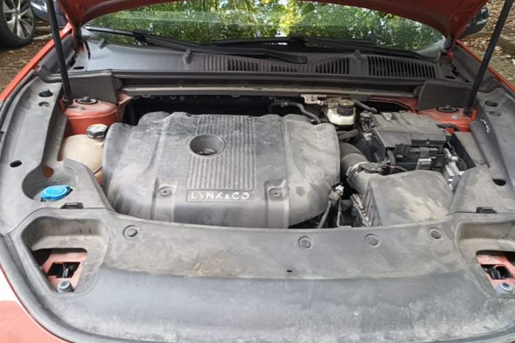 Used Lynk & Co 03 2021 2.0TD Automatic JingPro Engine Bay