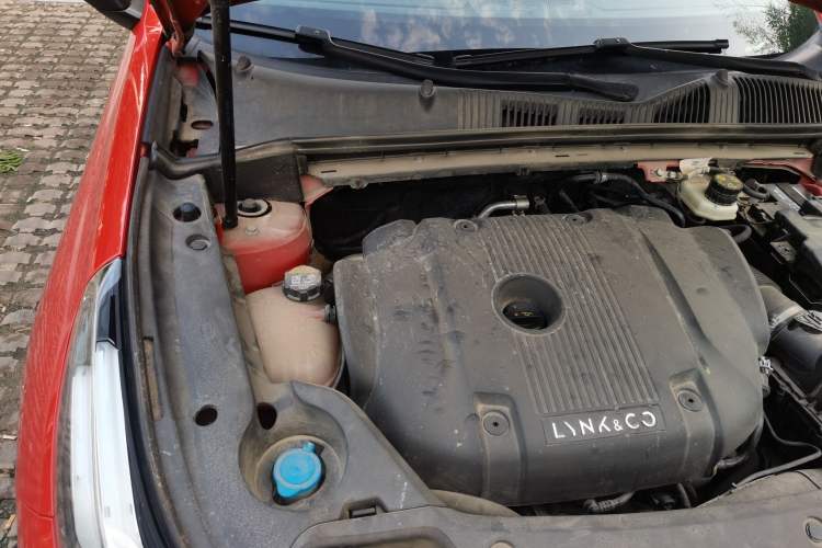 Used Lynk & Co 03 2021 2.0TD Automatic Jing Plus Engine Bay Right