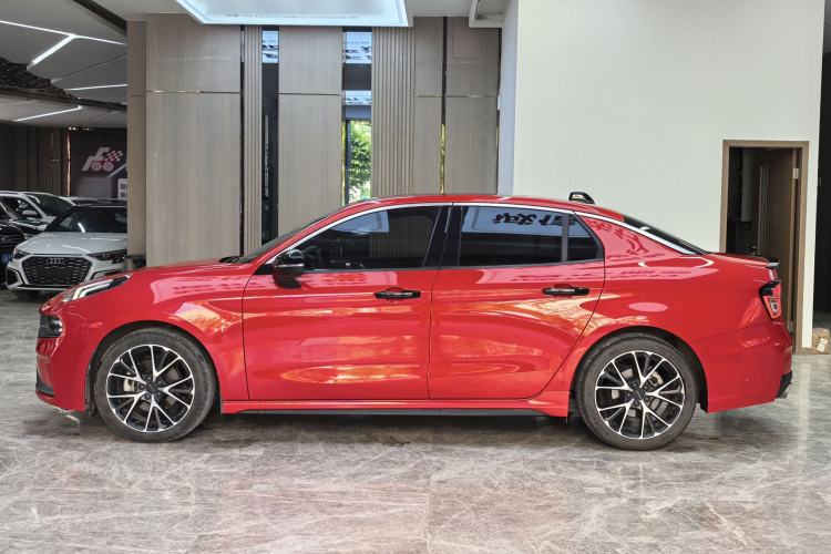 Used Lynk & Co 03 2021 2.0TD Automatic Trendy Champion Edition Exterior 7