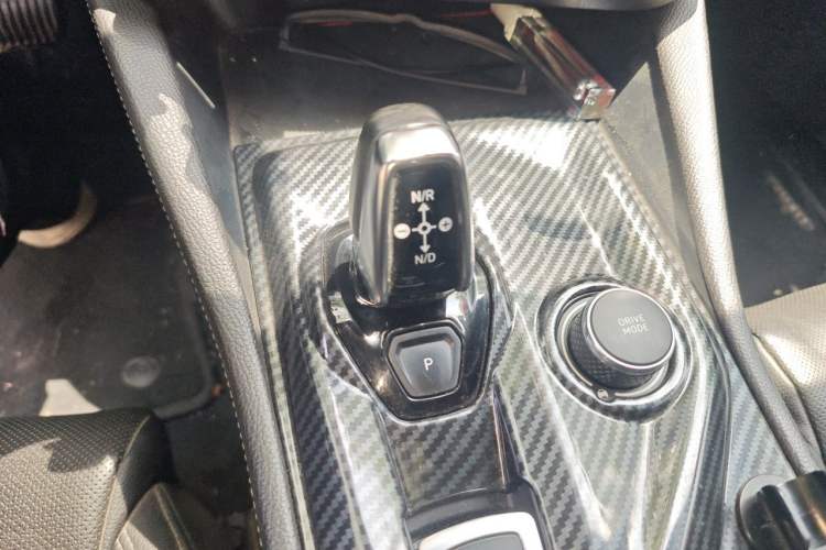 Used Lynk & Co 03 2021 2.0TD Automatic Trendy Champion Edition Gear Lever