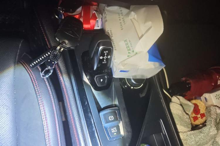 Used Lynk & Co 03 2021 2.0TD Automatic Trendy Champion Edition Gear Lever