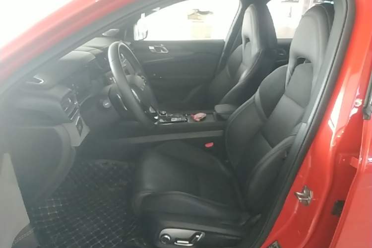 Used Lynk & Co 03 2021 2.0TD Automatic Trendy Champion Edition Left Front Seat