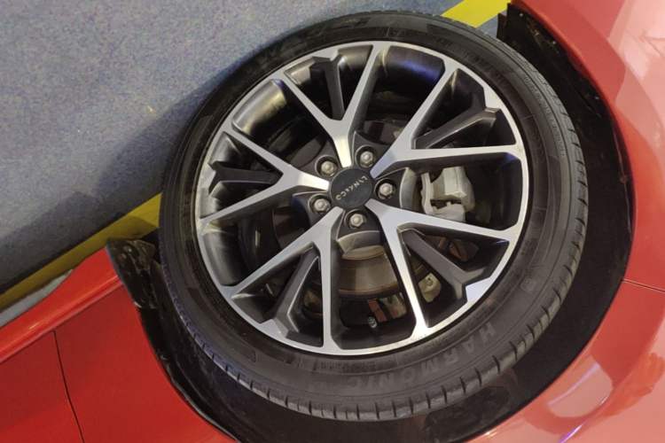 Used Lynk & Co 03 2021 1.5TD DCT Jing Champion Edition Left Front Wheel Hub
