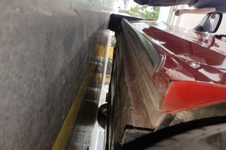 Used Lynk & Co 03 2021 1.5TD DCT Jing Champion Edition Left Side Sill