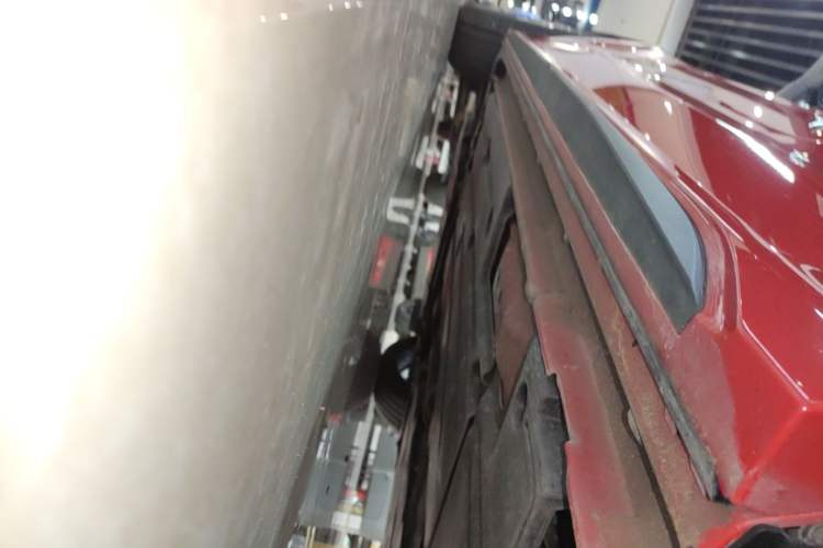 Used Lynk & Co 03 2021 1.5TD DCT Jing Champion Edition Left Side Sill