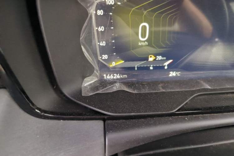 Used Lynk & Co 03 2021 1.5TD DCT JingPro Odometer Close Up